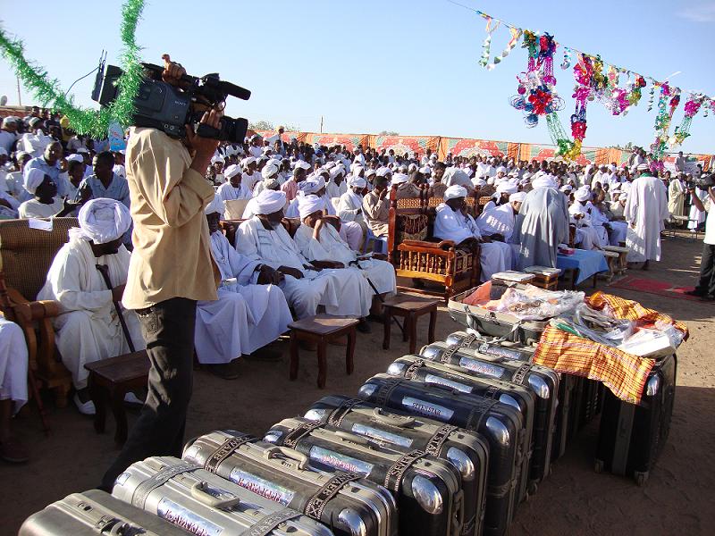bags.JPG Hosting at Sudaneseonline.com