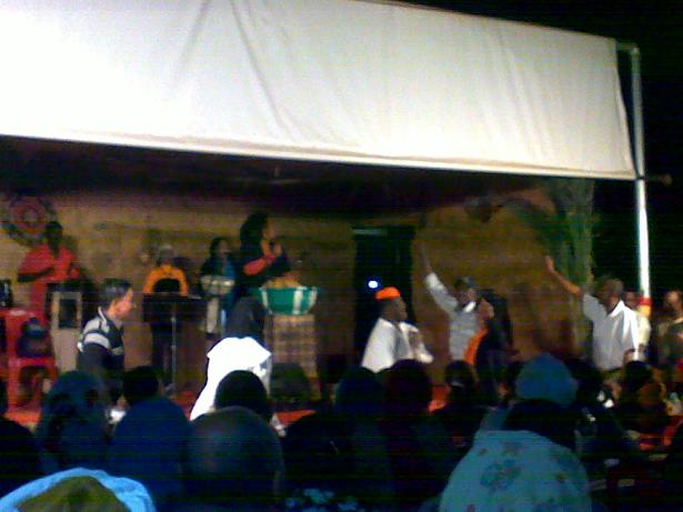 r8.jpg Hosting at Sudaneseonline.com
