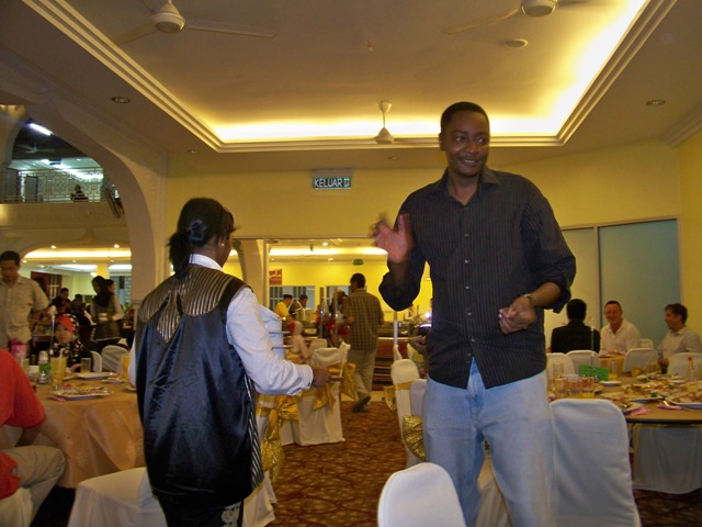 100_4.JPG Hosting at Sudaneseonline.com