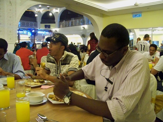 100_4698.JPG Hosting at Sudaneseonline.com