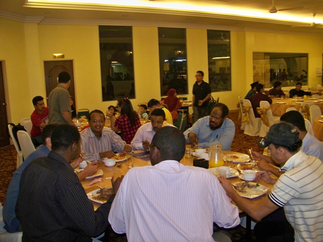 100_4702.JPG Hosting at Sudaneseonline.com