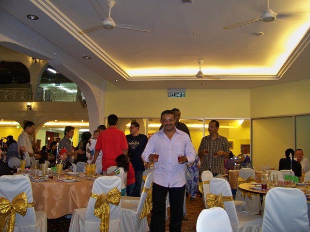 100_4718.JPG Hosting at Sudaneseonline.com