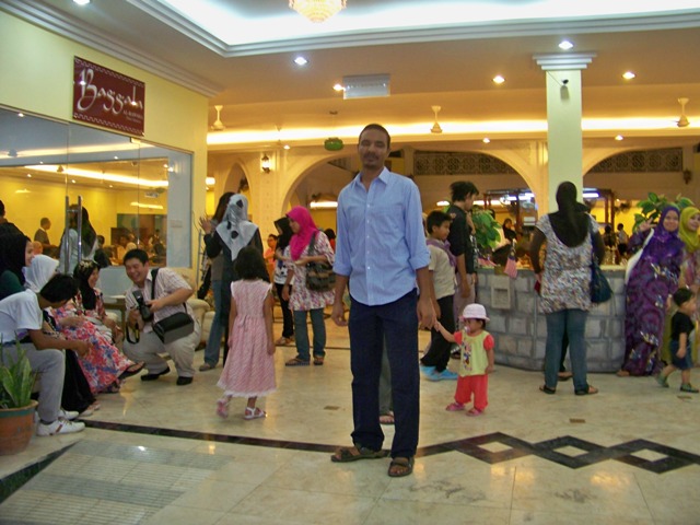 100_4752.JPG Hosting at Sudaneseonline.com