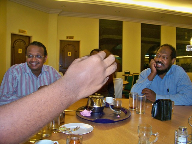 100_4882.JPG Hosting at Sudaneseonline.com