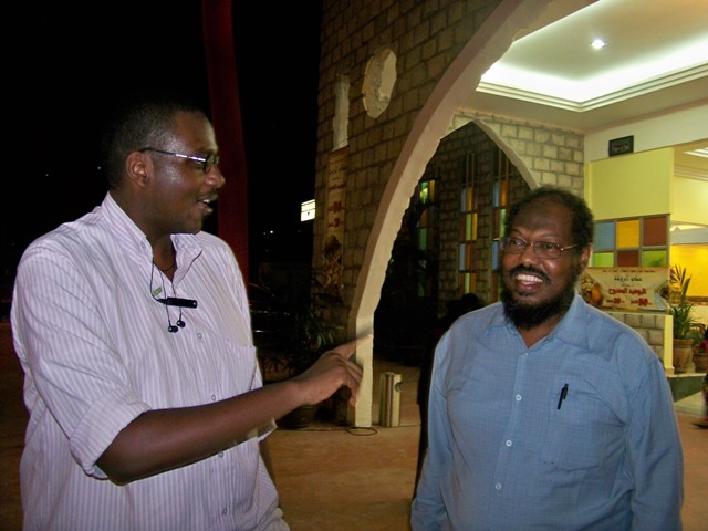 100_4893.JPG Hosting at Sudaneseonline.com