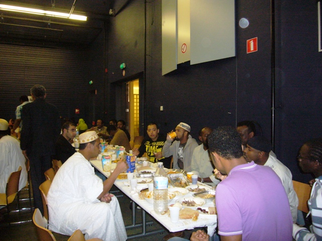 P1040989.JPG Hosting at Sudaneseonline.com