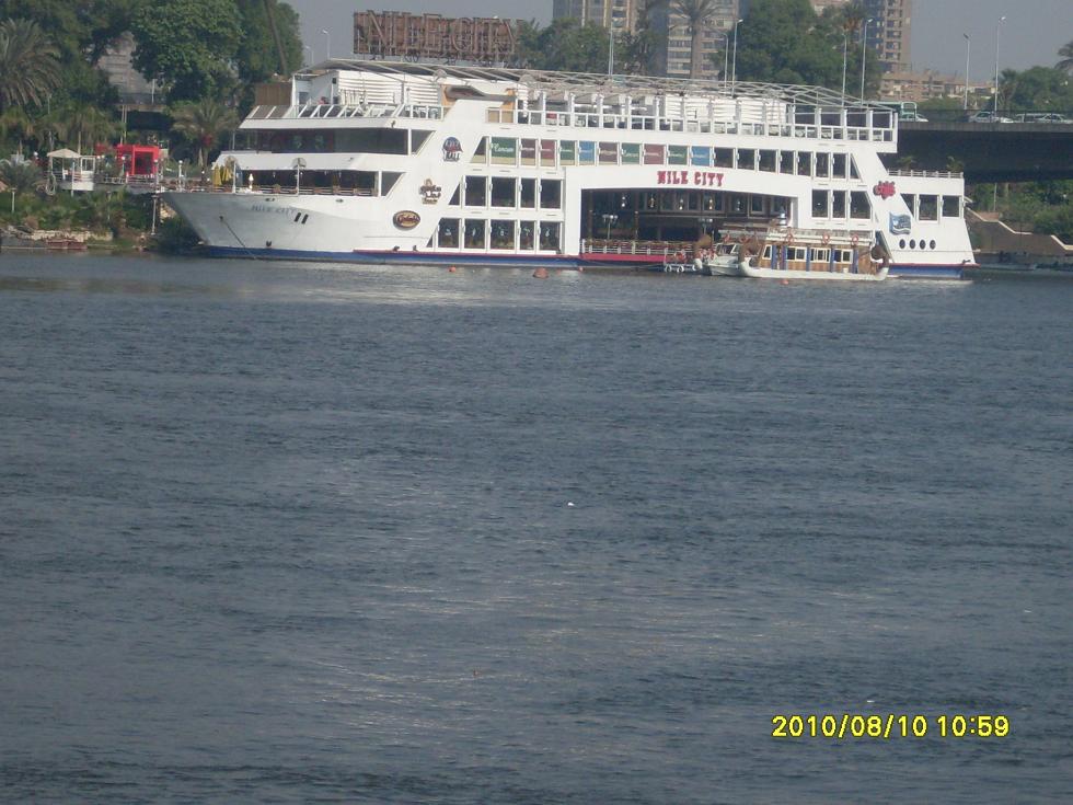 SDC15.JPG Hosting at Sudaneseonline.com