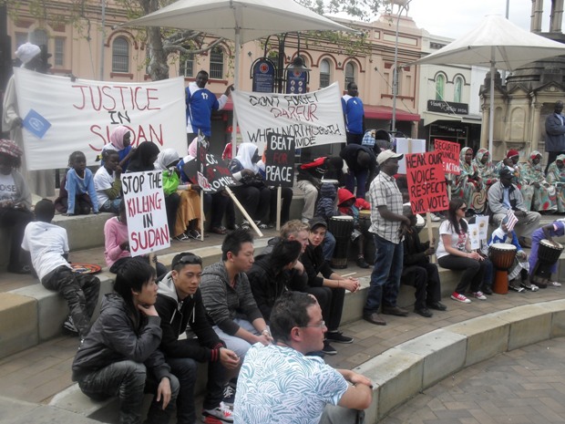 darfourrallysudan108sudan.JPG Hosting at Sudaneseonline.com