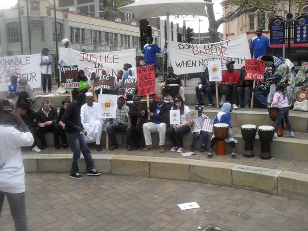 darfourrallysudan119sudan.JPG Hosting at Sudaneseonline.com