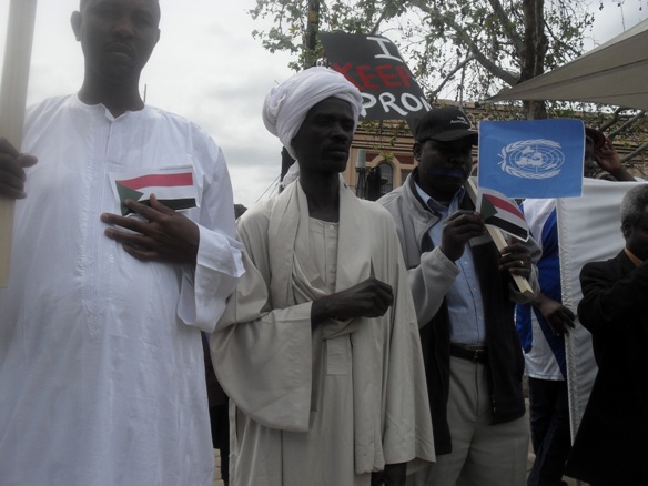 darfourrallysudan63sudan.JPG Hosting at Sudaneseonline.com