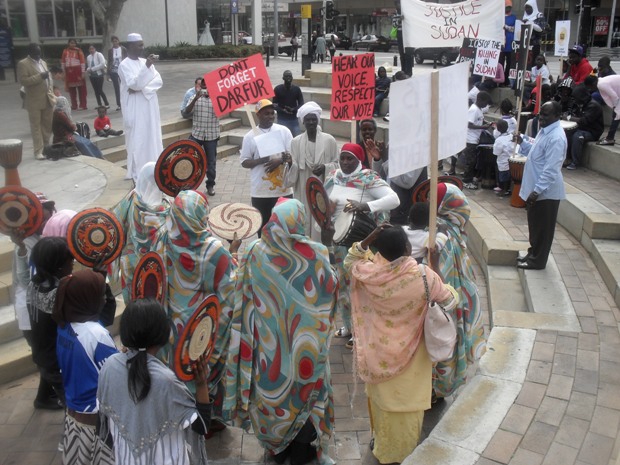 darfourrallysudan76sudan.JPG Hosting at Sudaneseonline.com