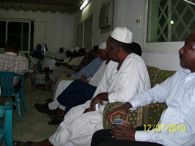 sideofattence10.JPG Hosting at Sudaneseonline.com