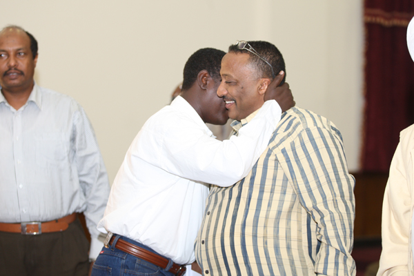 0Y8F8337.JPG Hosting at Sudaneseonline.com