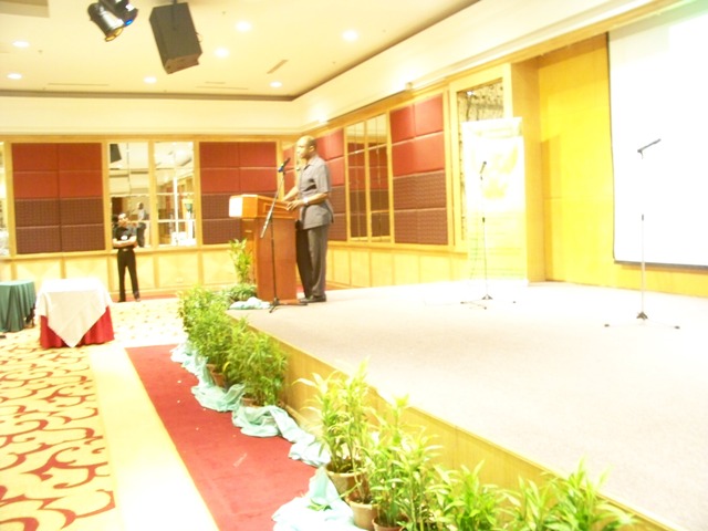 100_3074.JPG Hosting at Sudaneseonline.com