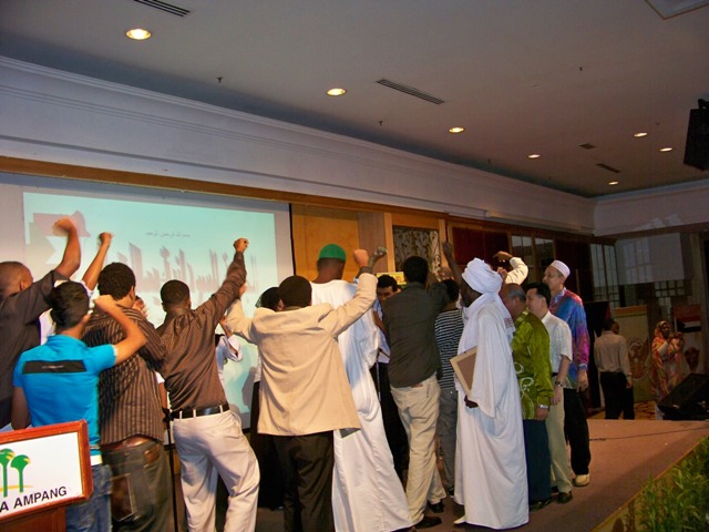 100_3200.JPG Hosting at Sudaneseonline.com