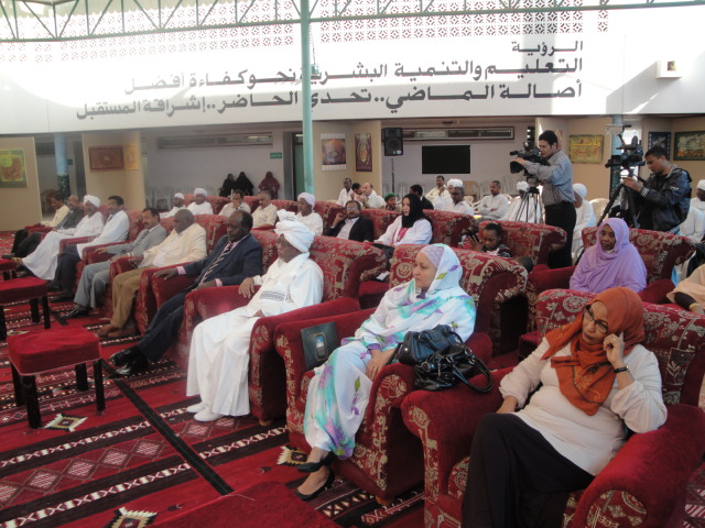 DSC00894.JPG Hosting at Sudaneseonline.com