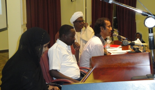 DSC01230.JPG Hosting at Sudaneseonline.com