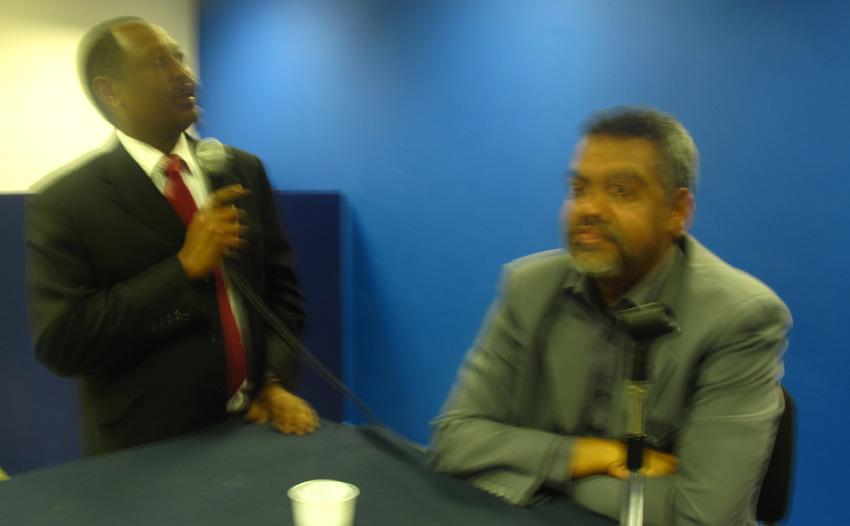 m14.JPG <br><mcl /></center><mcg /><br><br><br><mcl /><center><mcg /><mcl /><img src=http://www.sudaneseonline.com/uploadpic10/Jan/m15.JPG border=0 alt=