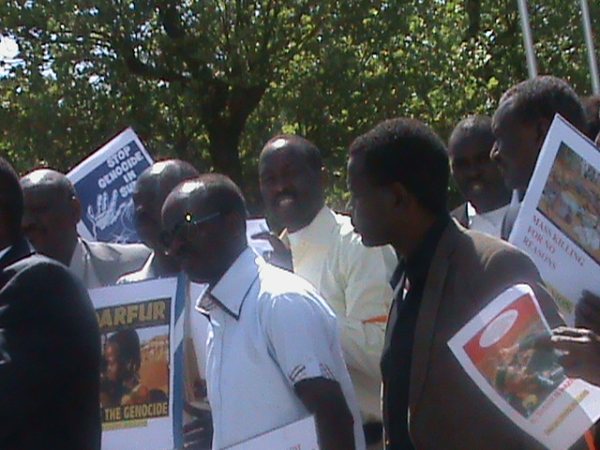 DSC00037.JPG Hosting at Sudaneseonline.com