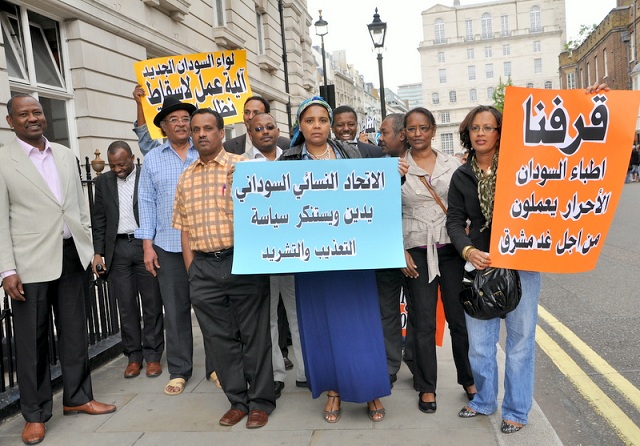 embacy-doctors.119-6-10035.JPG Hosting at Sudaneseonline.com