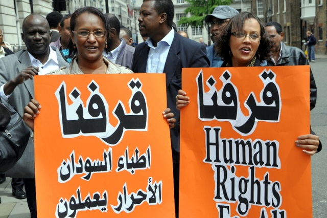 embacy-doctors.119-6-10088.JPG Hosting at Sudaneseonline.com