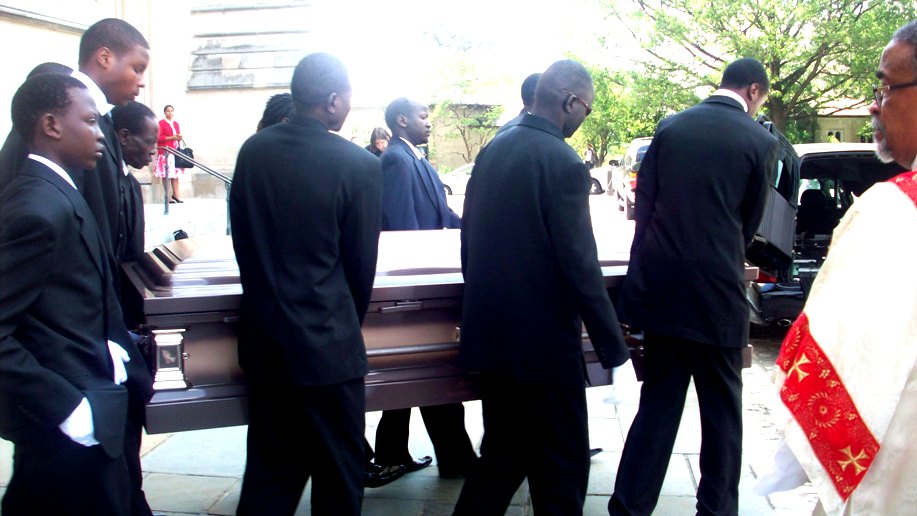 manutebol3.JPG Hosting at Sudaneseonline.com