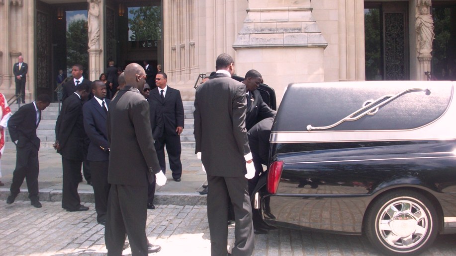 manutebol4.JPG Hosting at Sudaneseonline.com