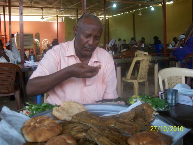 100_2542sudanSmallsudan1.JPG Hosting at Sudaneseonline.com