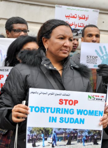 womendemo131210030sudan2sudan.JPG Hosting at Sudaneseonline.com