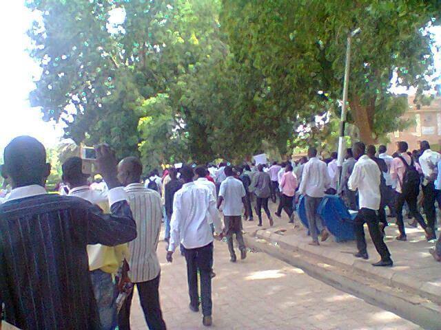 1958169_666204653421309_1281114570_n.jpg Hosting at Sudaneseonline.com