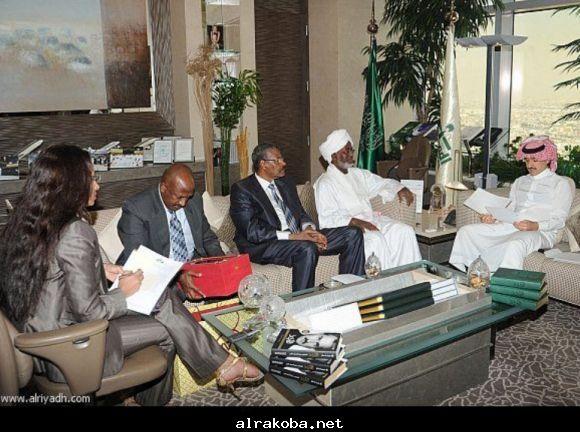 4eab95825bd0e.jpg Hosting at Sudaneseonline.com