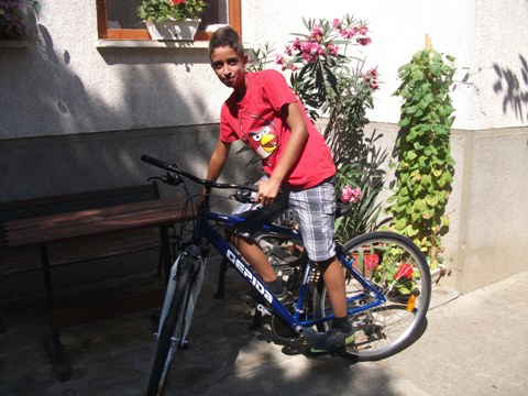 Ahmed2002.JPG Hosting at Sudaneseonline.com