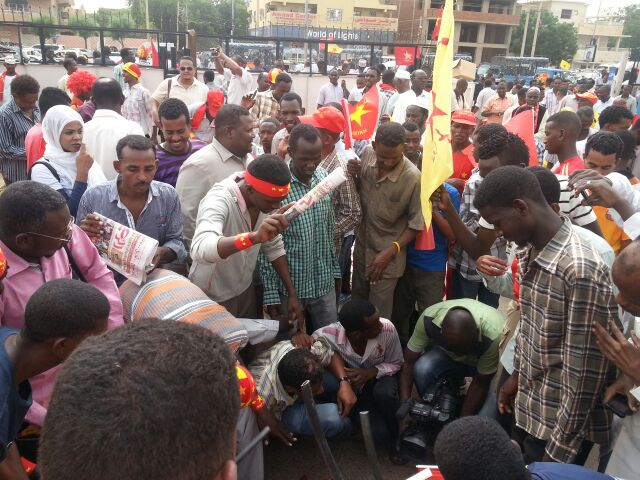 e6.jpg Hosting at Sudaneseonline.com