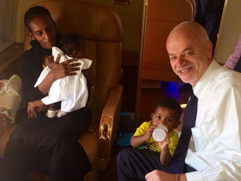 meriam-ibrahim-l-her-two-children-and-lapo-pistelli-r-italys-vice-minister-for-foreign-affairs-who-accompanied-the-family-to-italy-on-july-24-2014.jpg Hosting at Sudaneseonline.com