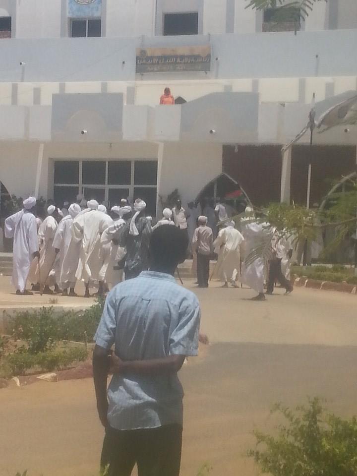 mmmmmmmmmmmmmm.jpg Hosting at Sudaneseonline.com