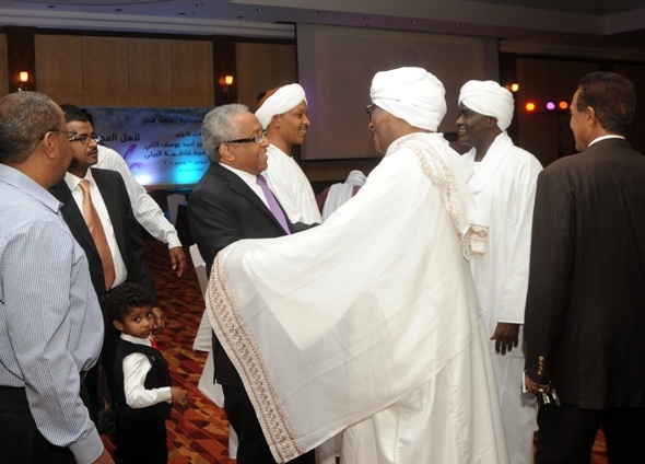 OMR_5123.JPG Hosting at Sudaneseonline.com