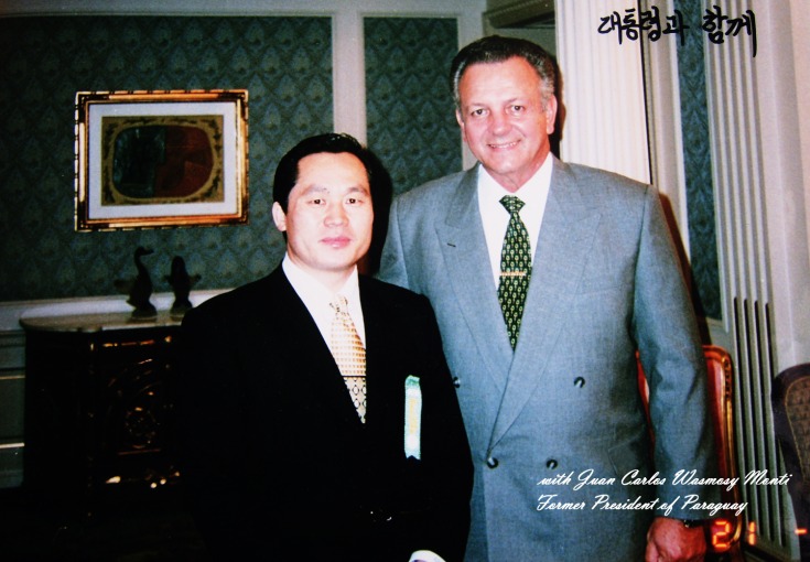 withwasmosi.president11.jpg Hosting at Sudaneseonline.com